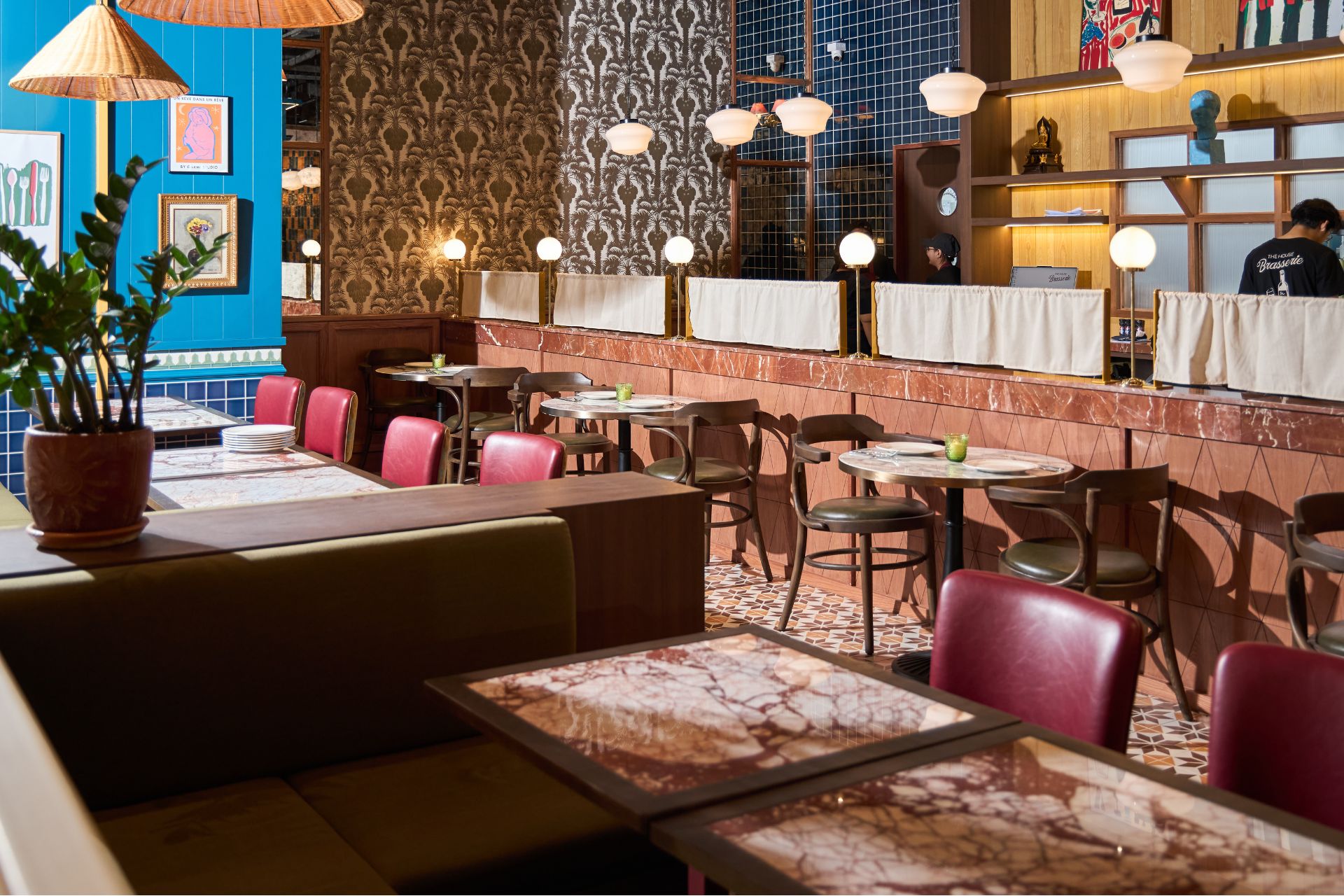  House Brasserie สาขา one bangkok