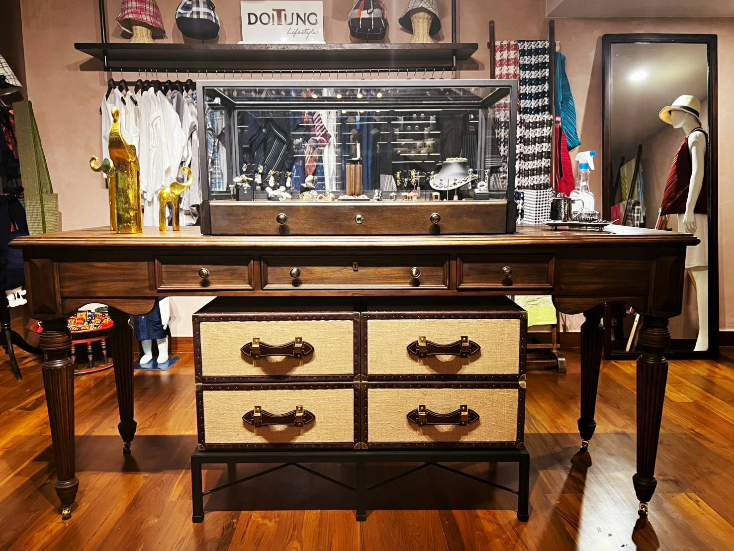 AnantaraGoldenTriangle Boutique shop